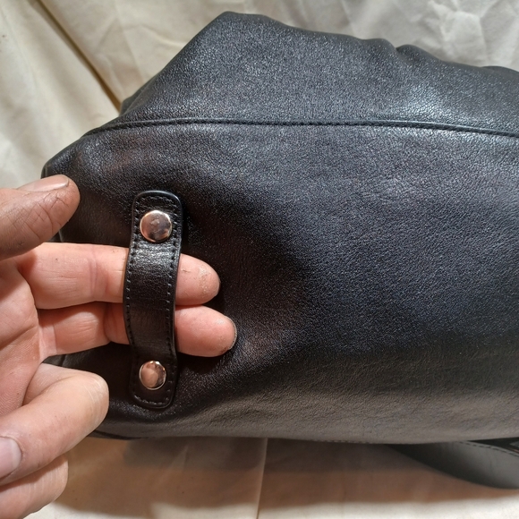 Coach Ashley - Picture 8 of 12